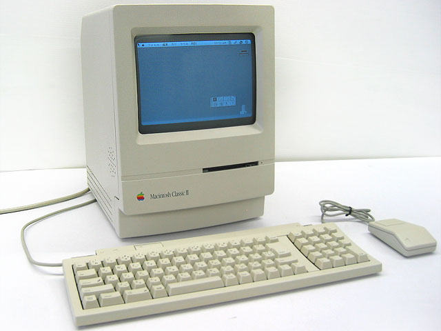 MacMacintosh classic Ⅱ デスクトップ/マウス付き